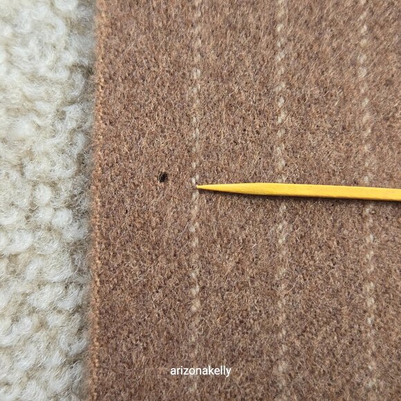 NWT Alfredo Pria Wool Scarf *TINY HOLE* Tan Pinstripe Biella Italy - Picture 3 of 12